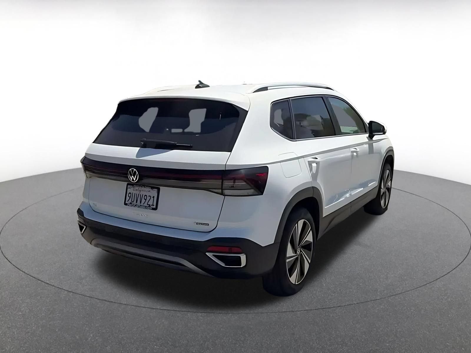 Thumbnail: 2026 Volkswagen Taos - 14
