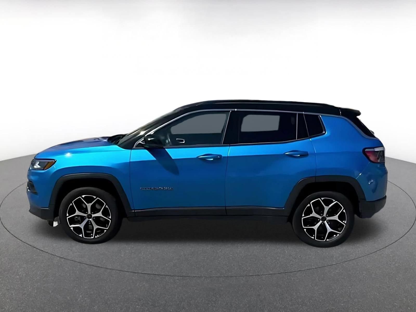 Thumbnail: 2025 Jeep Compass - 9