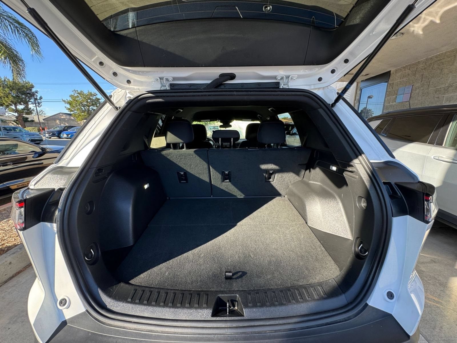 Thumbnail: 2025 Chevrolet Equinox - 31