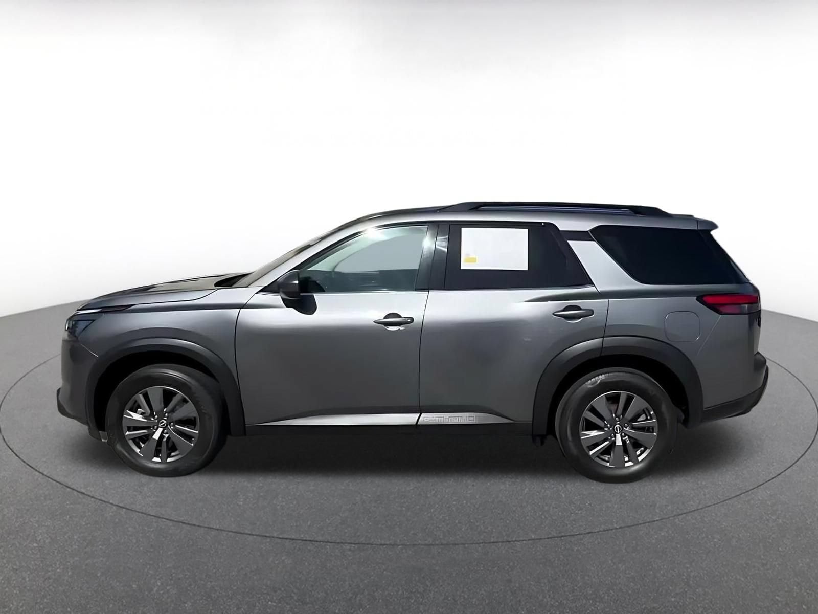 Thumbnail: 2025 Nissan Pathfinder - 8