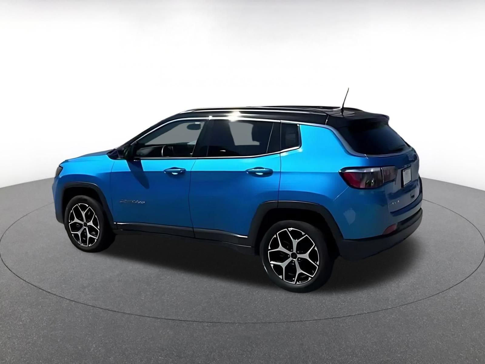 Thumbnail: 2025 Jeep Compass - 10