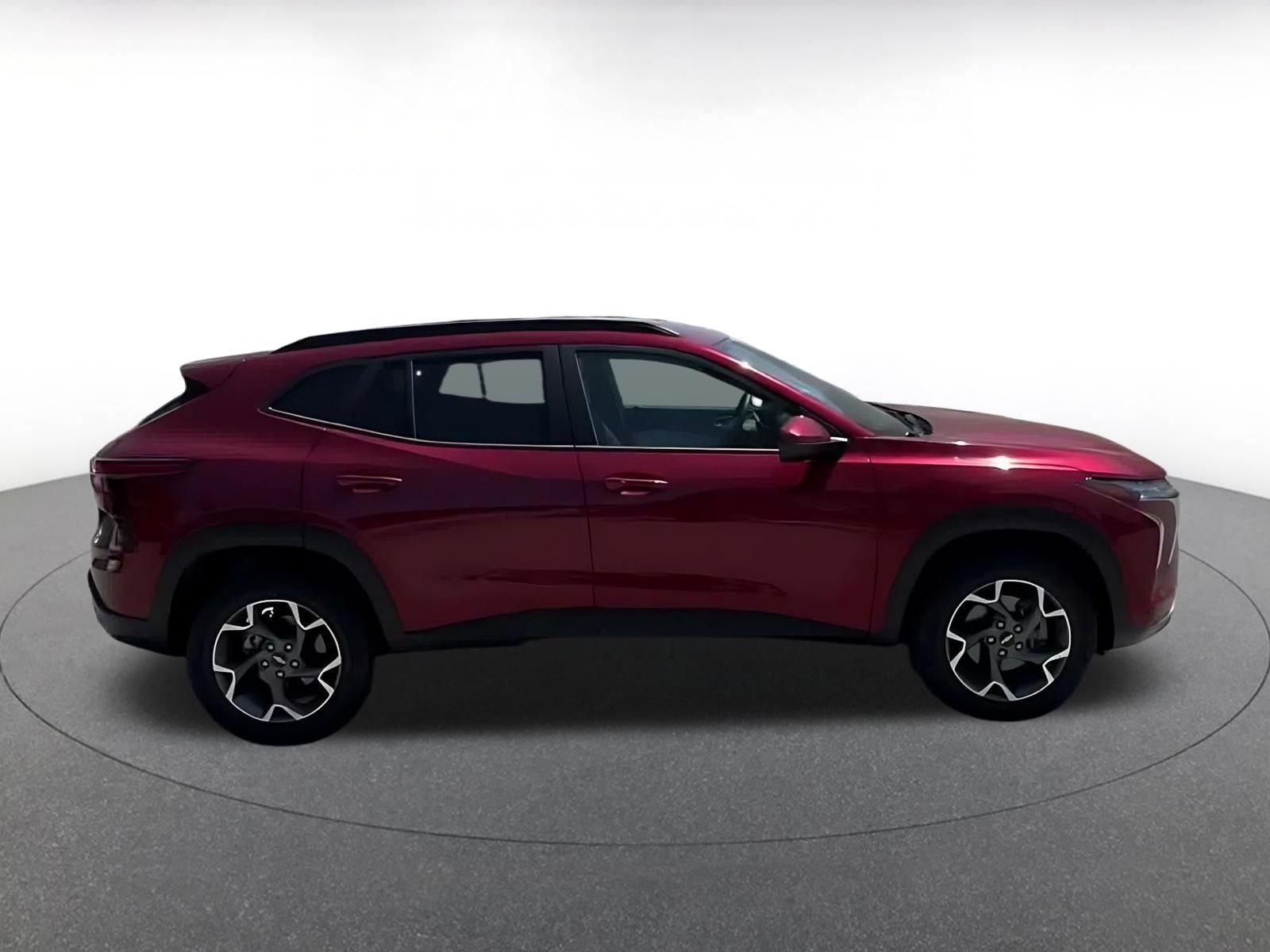 Thumbnail: 2025 Chevrolet Trax - 14