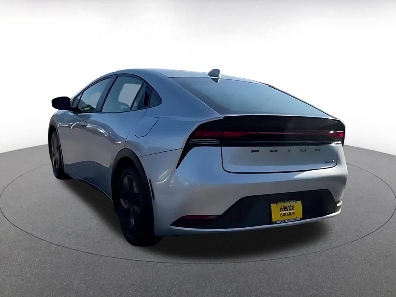 Thumbnail: 2024 Toyota Prius - 10