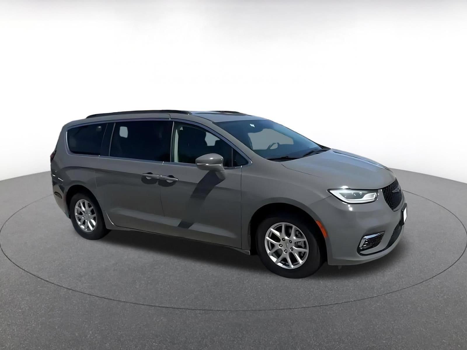 Thumbnail: 2022 Chrysler Pacifica - 2