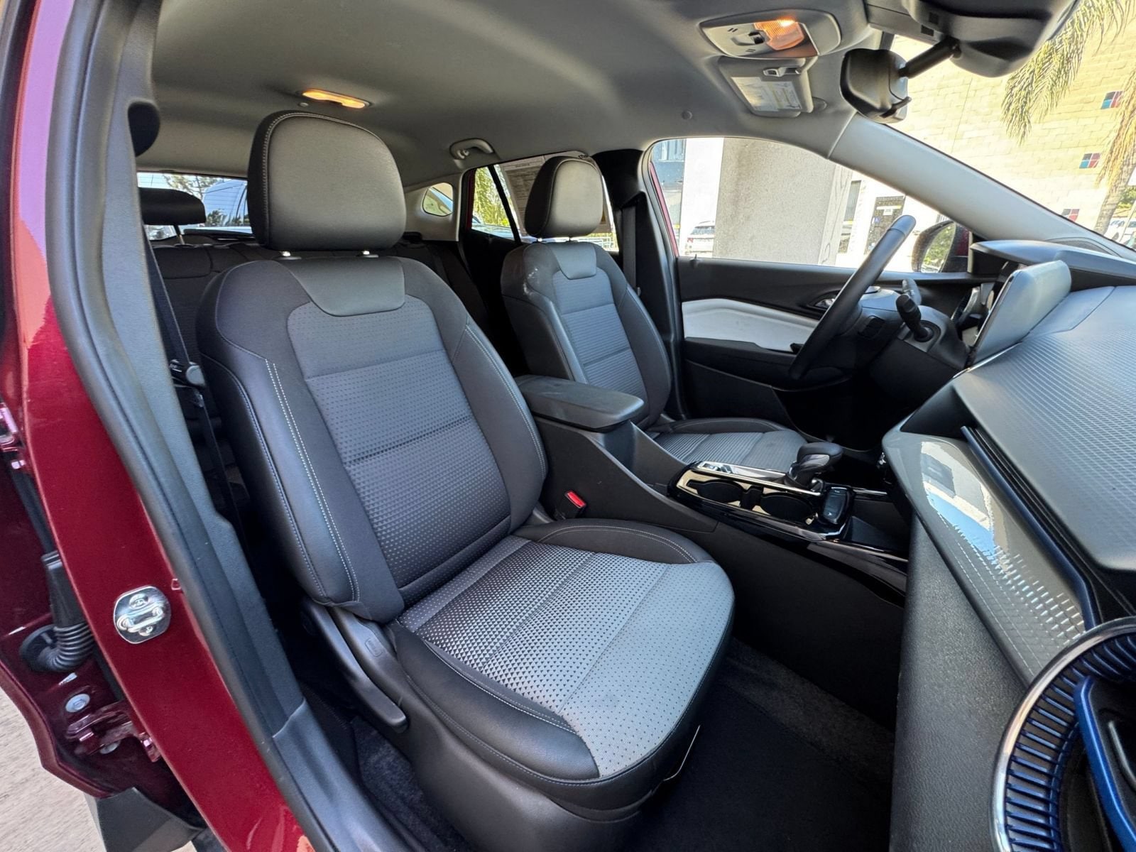 Thumbnail: 2025 Chevrolet Trax - 35