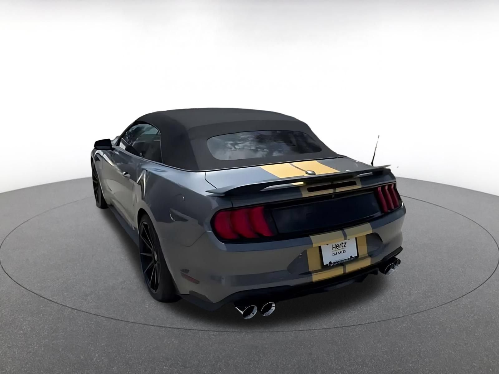 Thumbnail: 2022 Ford Mustang - 10