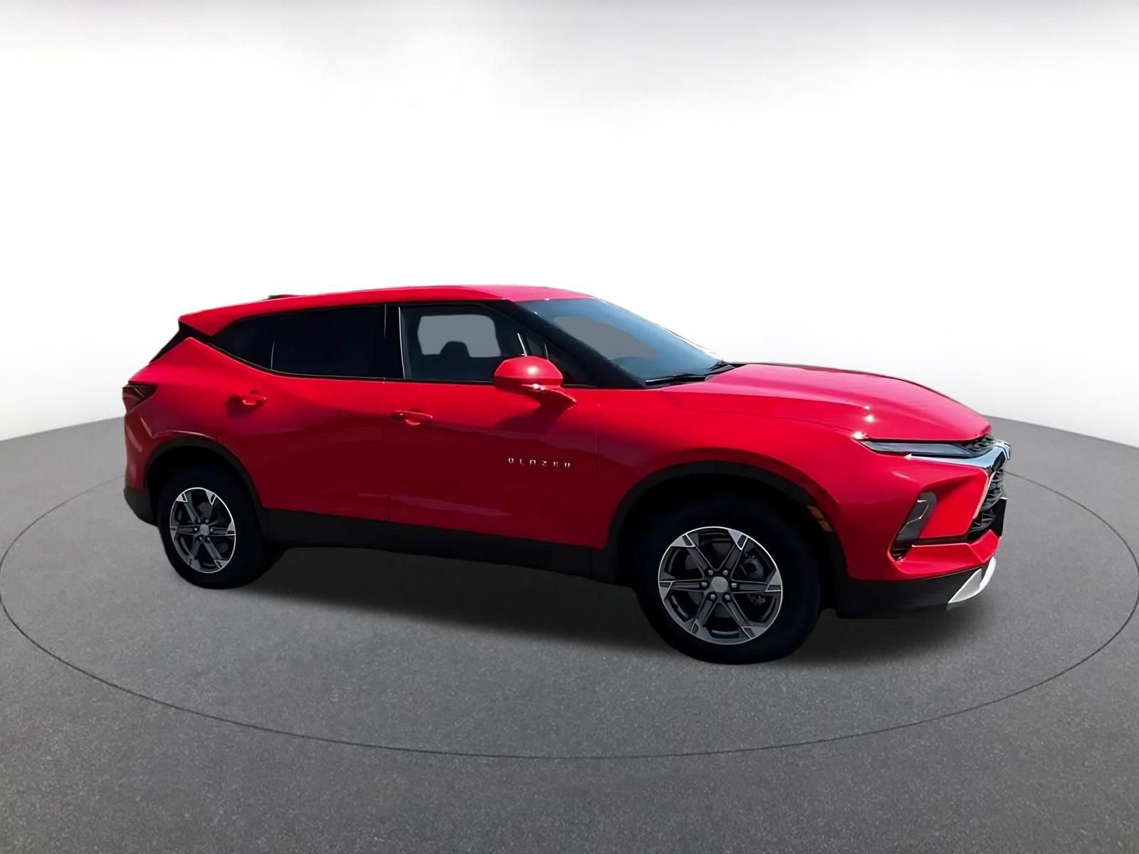 Thumbnail: 2026 Chevrolet Blazer - 2