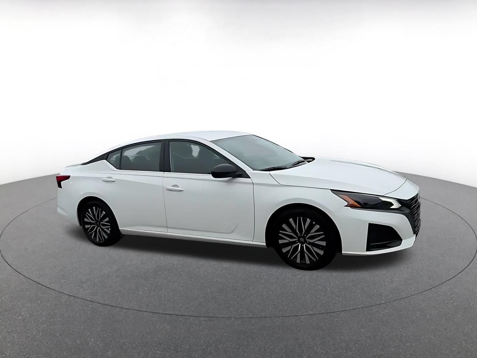 Thumbnail: 2026 Nissan Altima - 2