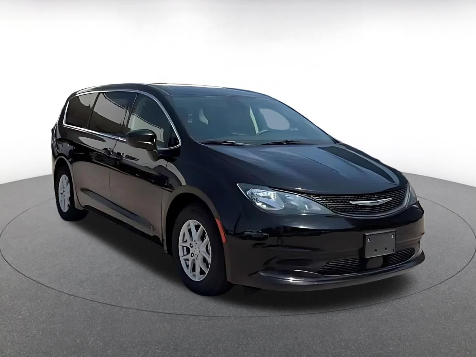 Thumbnail: 2024 Chrysler Voyager - 3