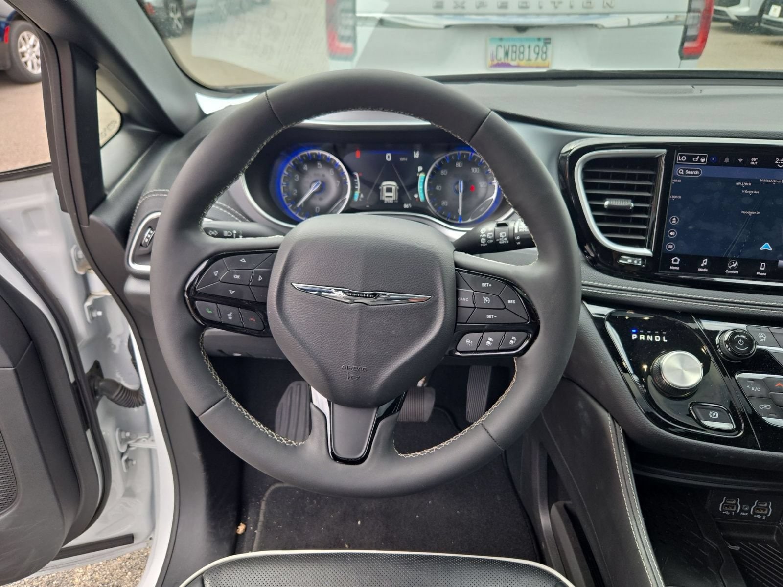 Thumbnail: 2025 Chrysler Pacifica - 15