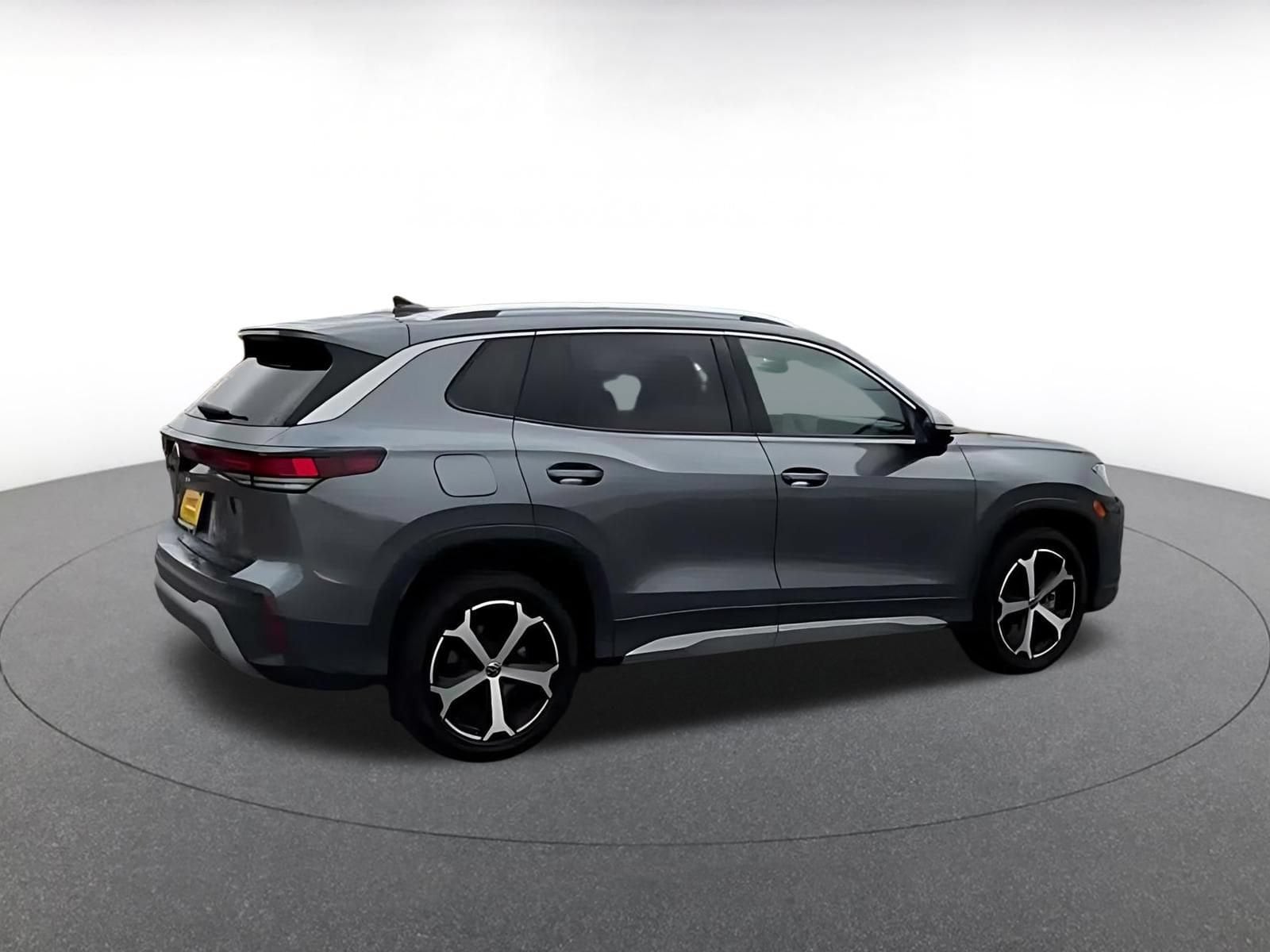 Thumbnail: 2026 Volkswagen Tiguan - 14