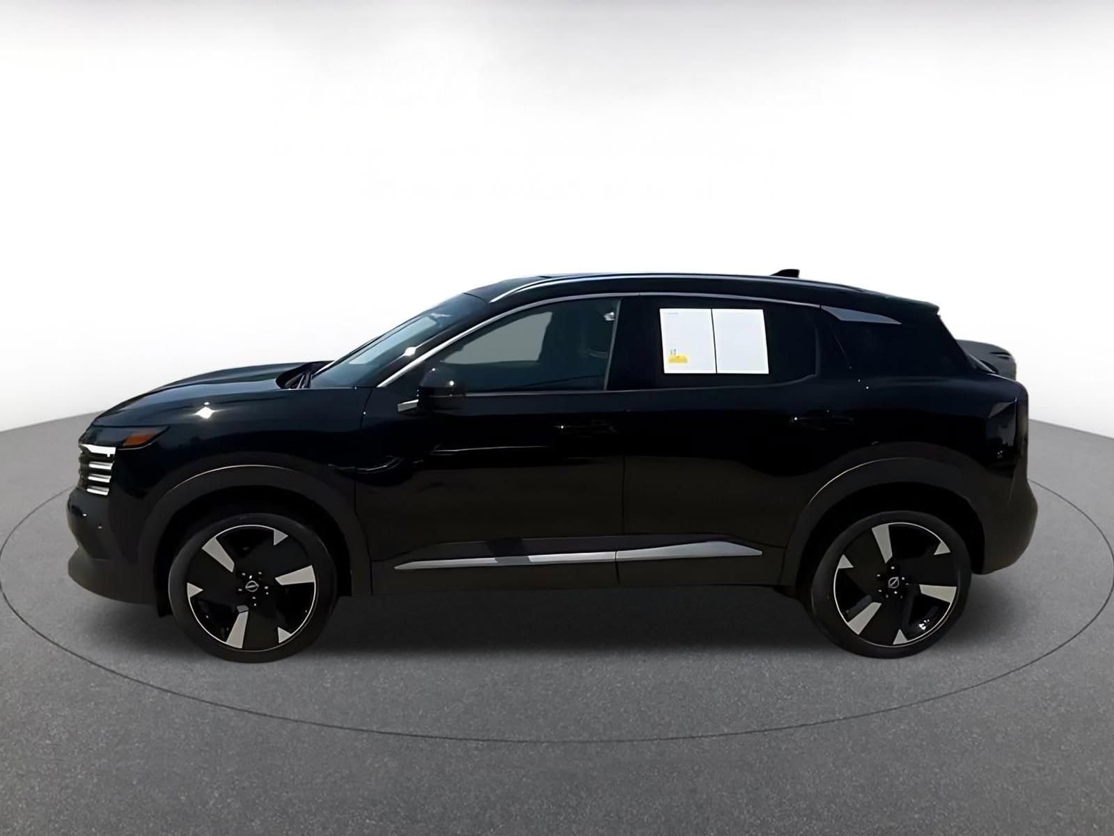 Thumbnail: 2026 Nissan Kicks - 7
