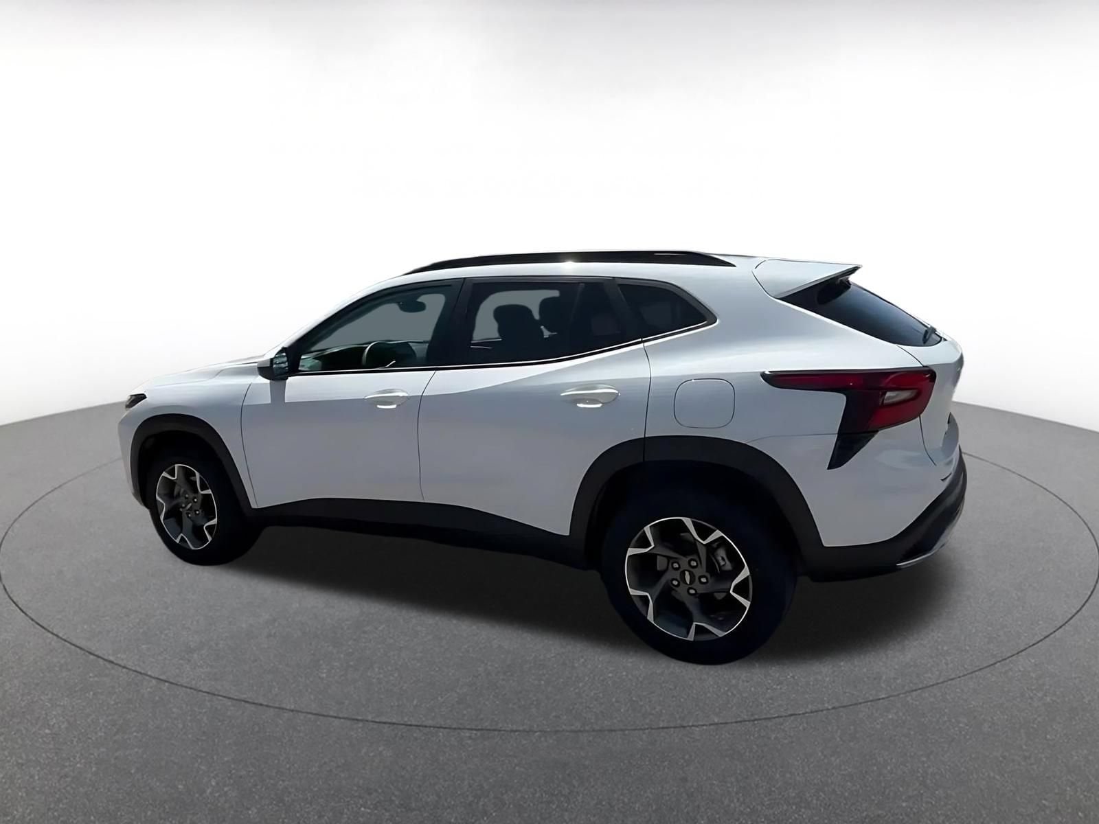 Thumbnail: 2025 Chevrolet Trax - 9