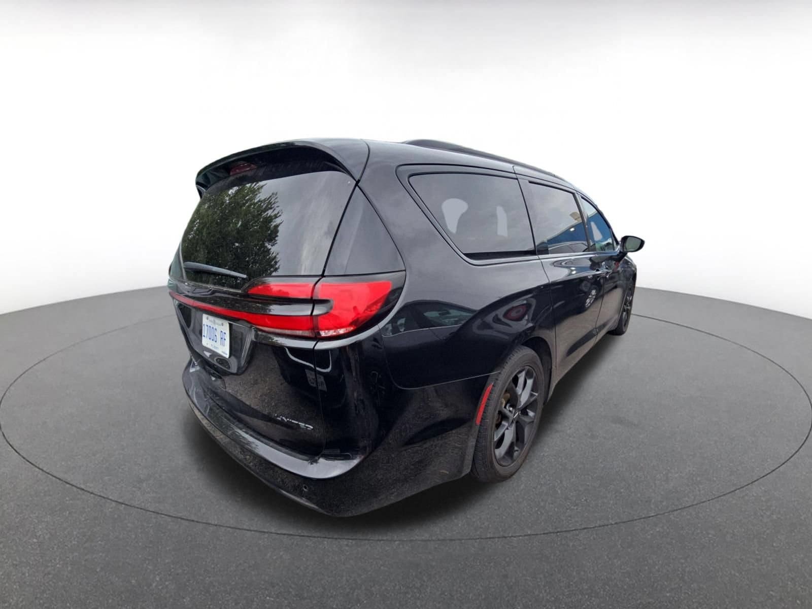 Thumbnail: 2025 Chrysler Pacifica - 6