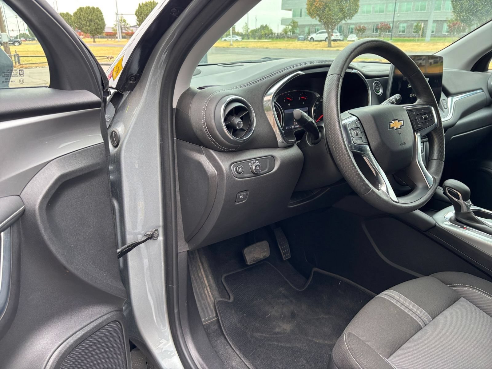 Thumbnail: 2026 Chevrolet Blazer - 35