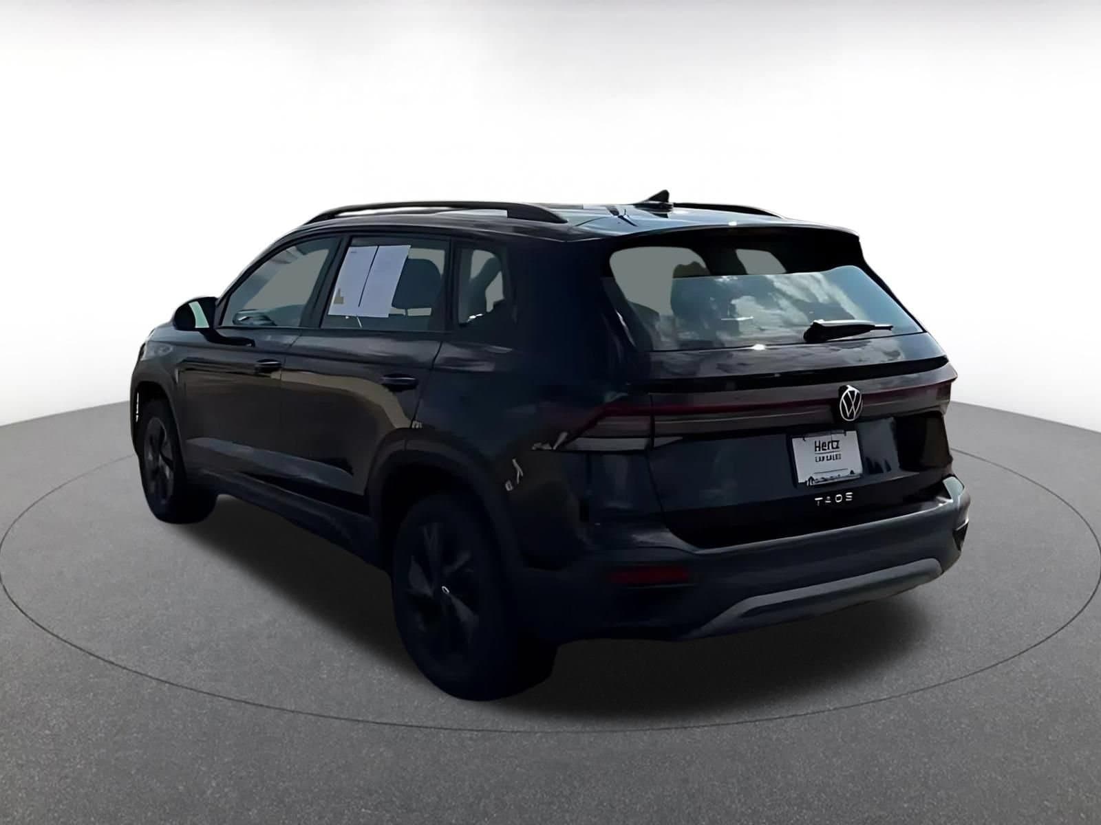 Thumbnail: 2026 Volkswagen Taos - 10