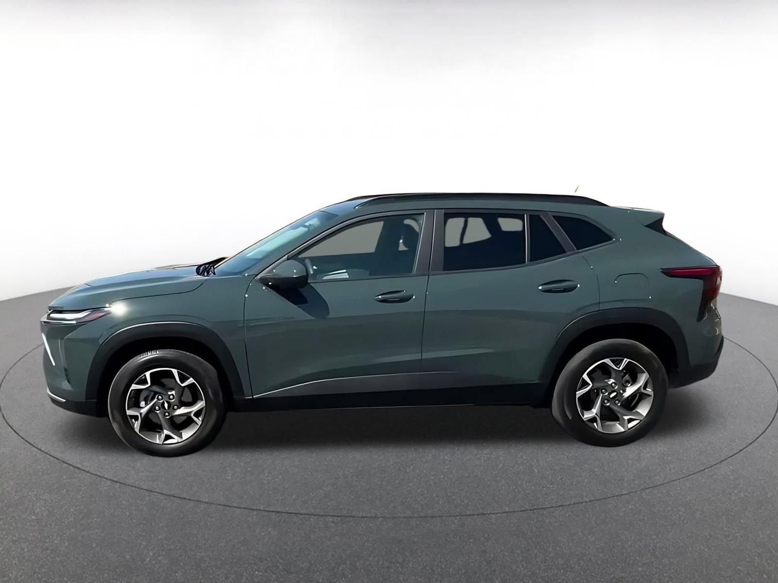 Thumbnail: 2025 Chevrolet Trax - 7