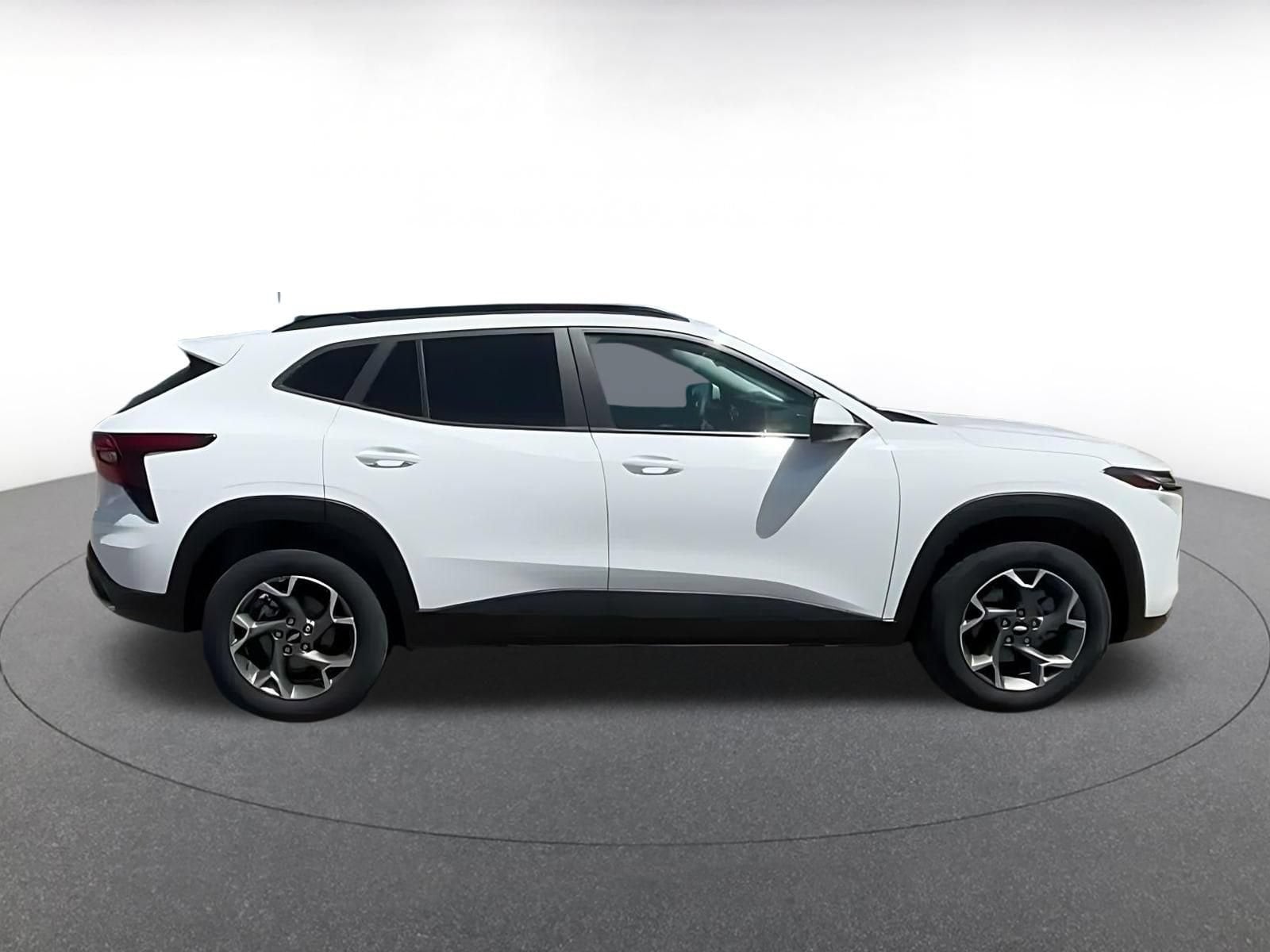 Thumbnail: 2025 Chevrolet Trax - 15