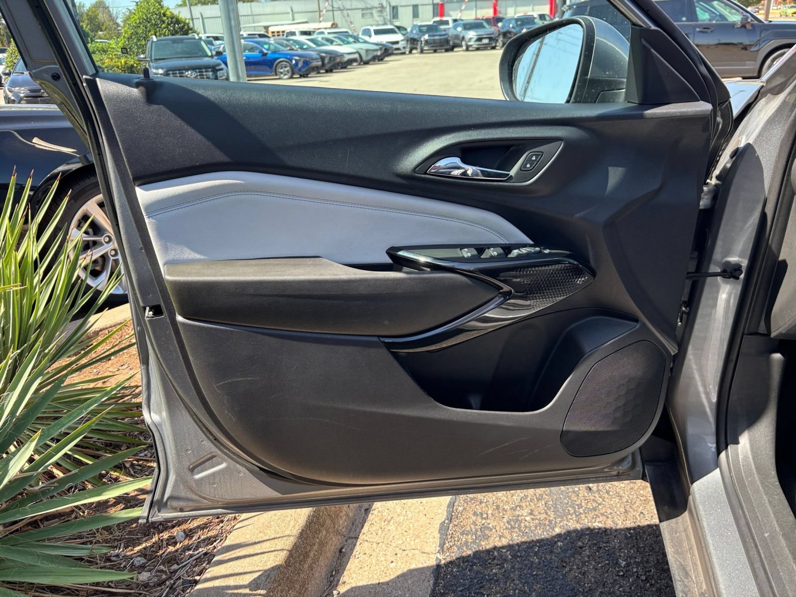 Thumbnail: 2025 Chevrolet Trax - 18
