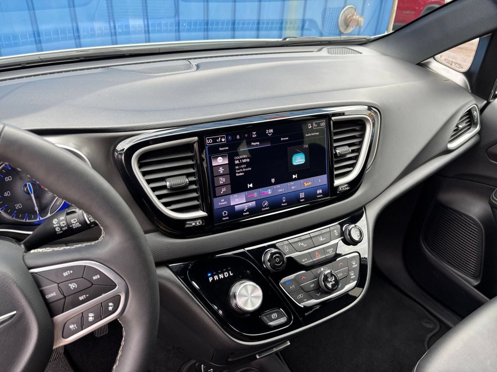 Thumbnail: 2025 Chrysler Pacifica - 16