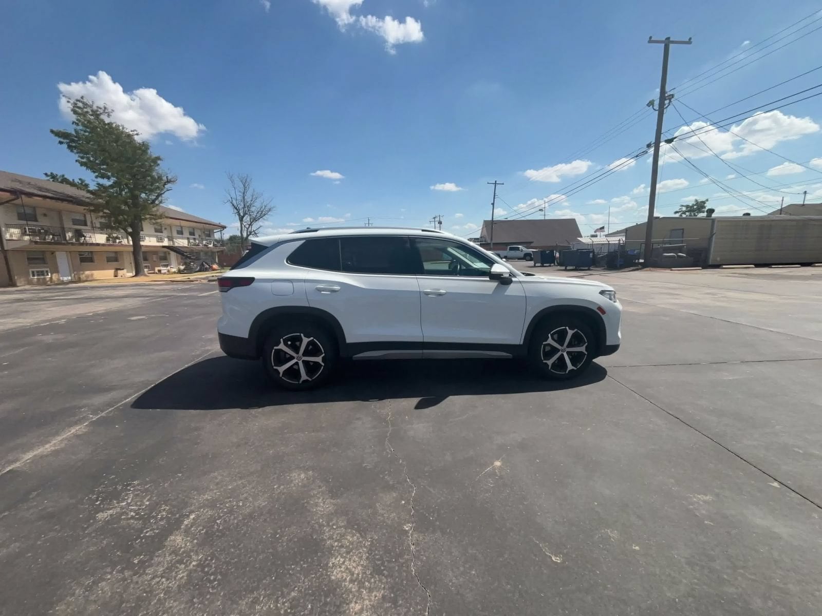 Thumbnail: 2026 Volkswagen Tiguan - 15