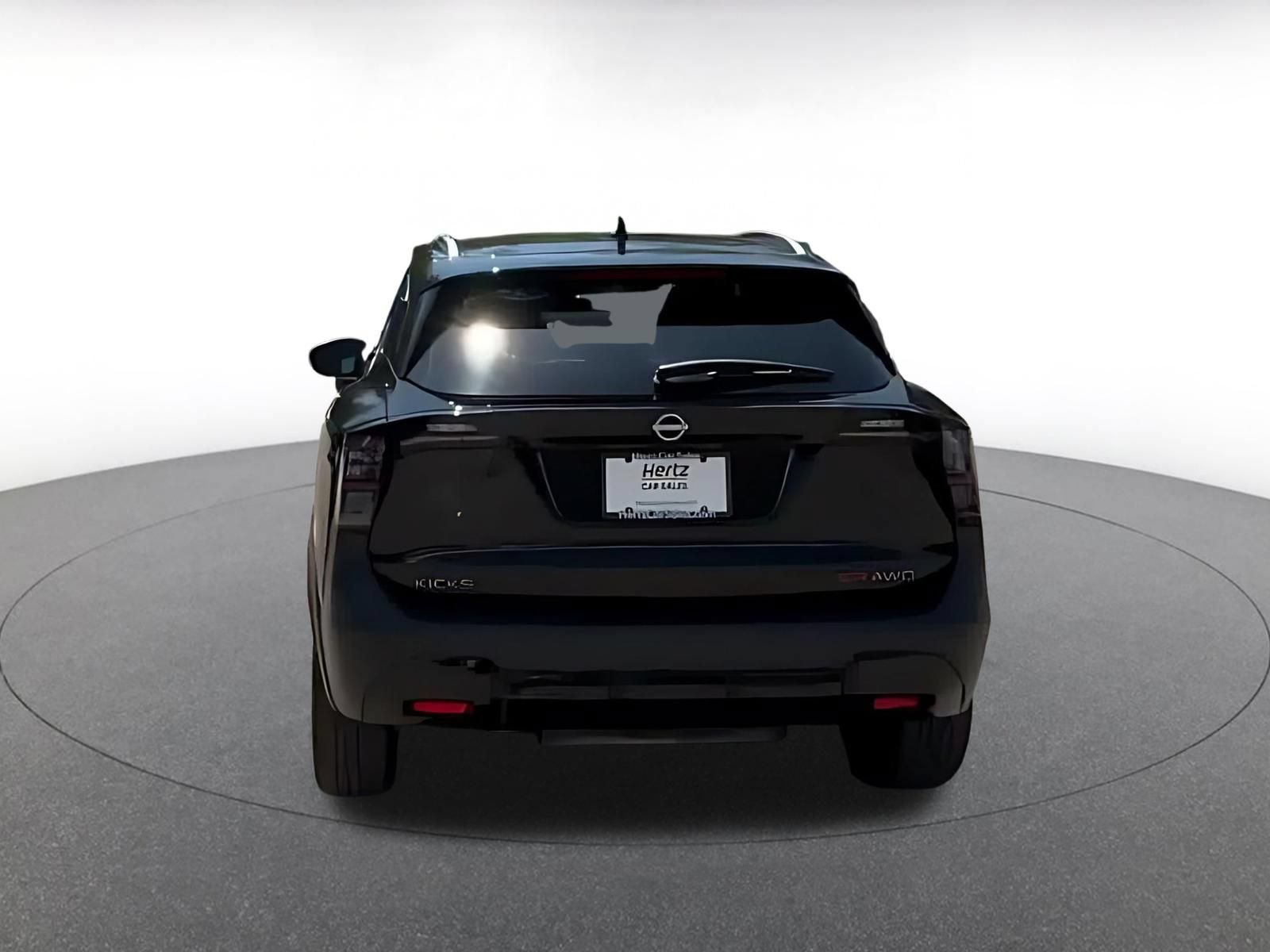Thumbnail: 2026 Nissan Kicks - 10