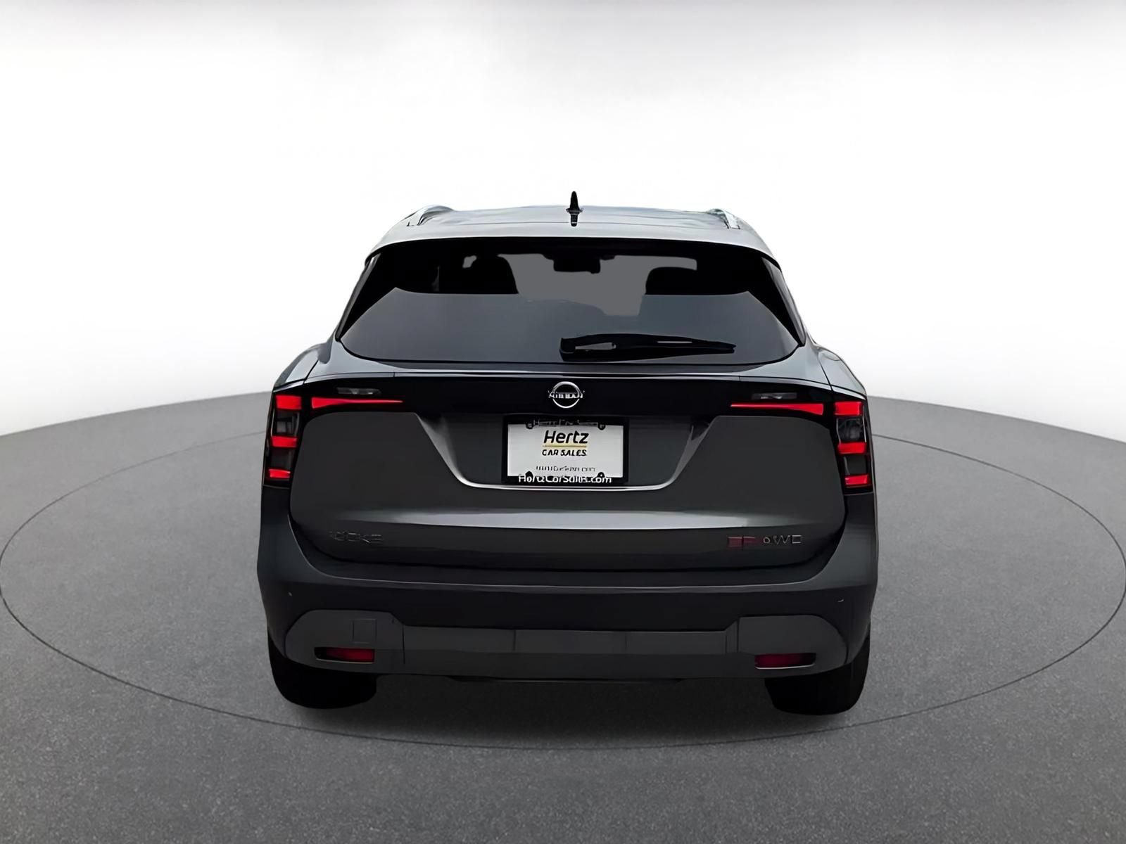 Thumbnail: 2026 Nissan Kicks - 12