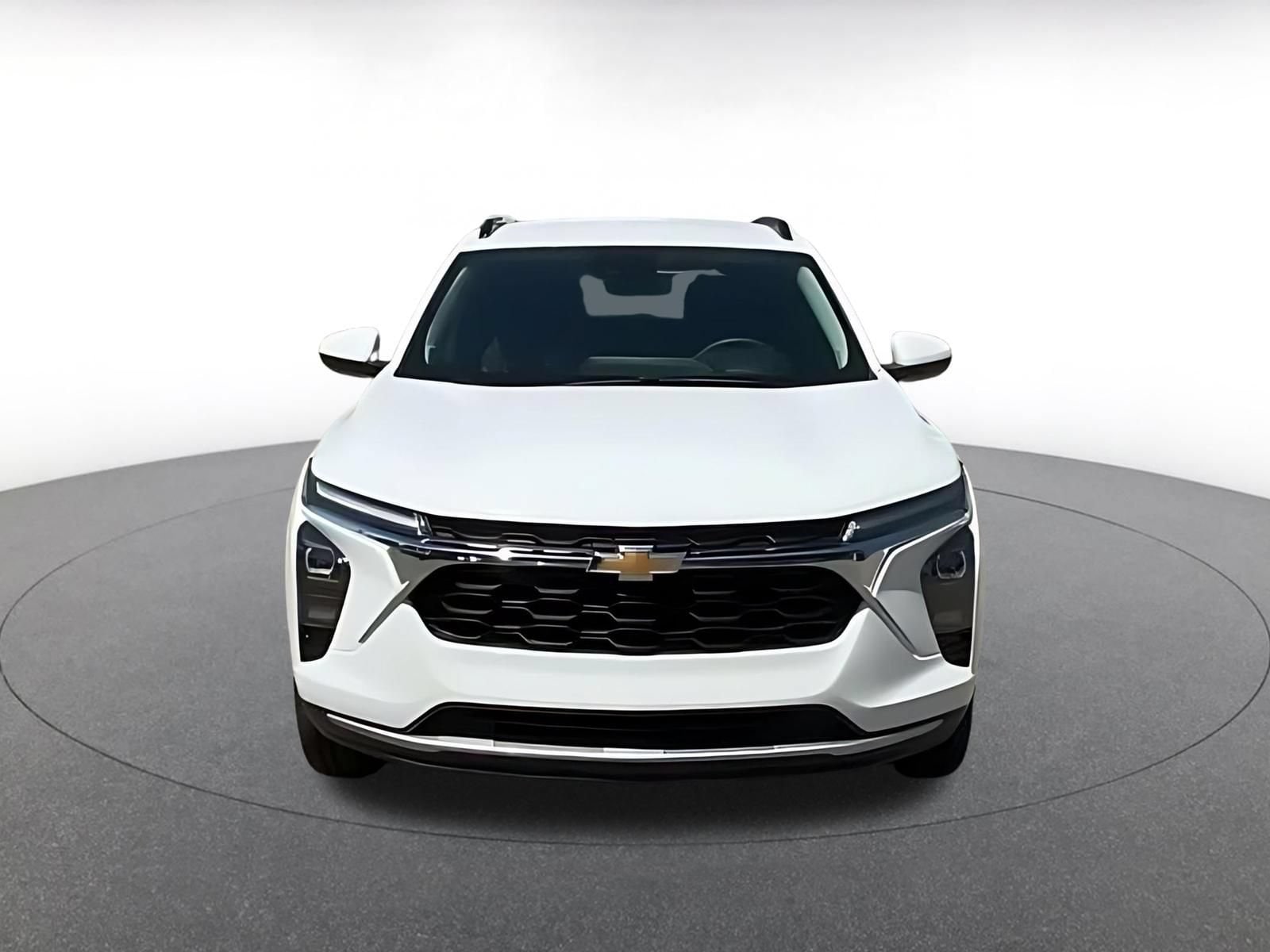 Thumbnail: 2025 Chevrolet Trax - 4