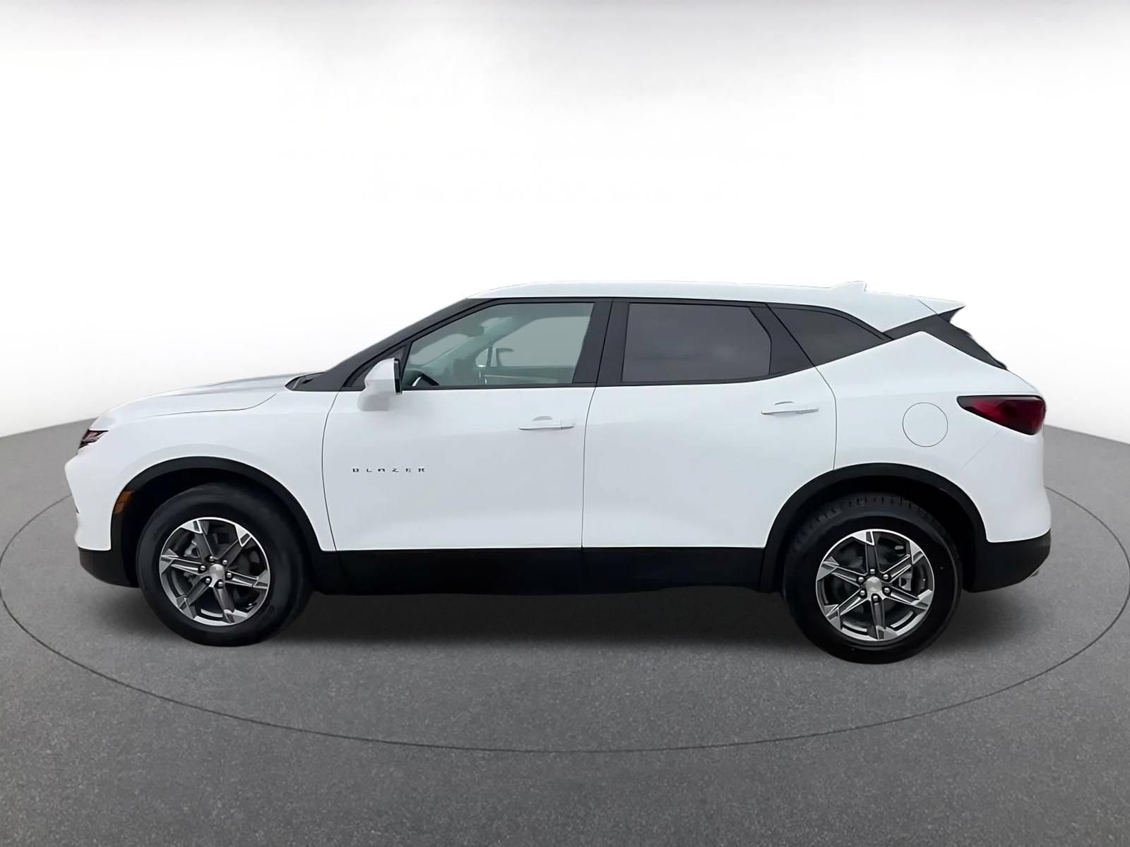 Thumbnail: 2026 Chevrolet Blazer - 8