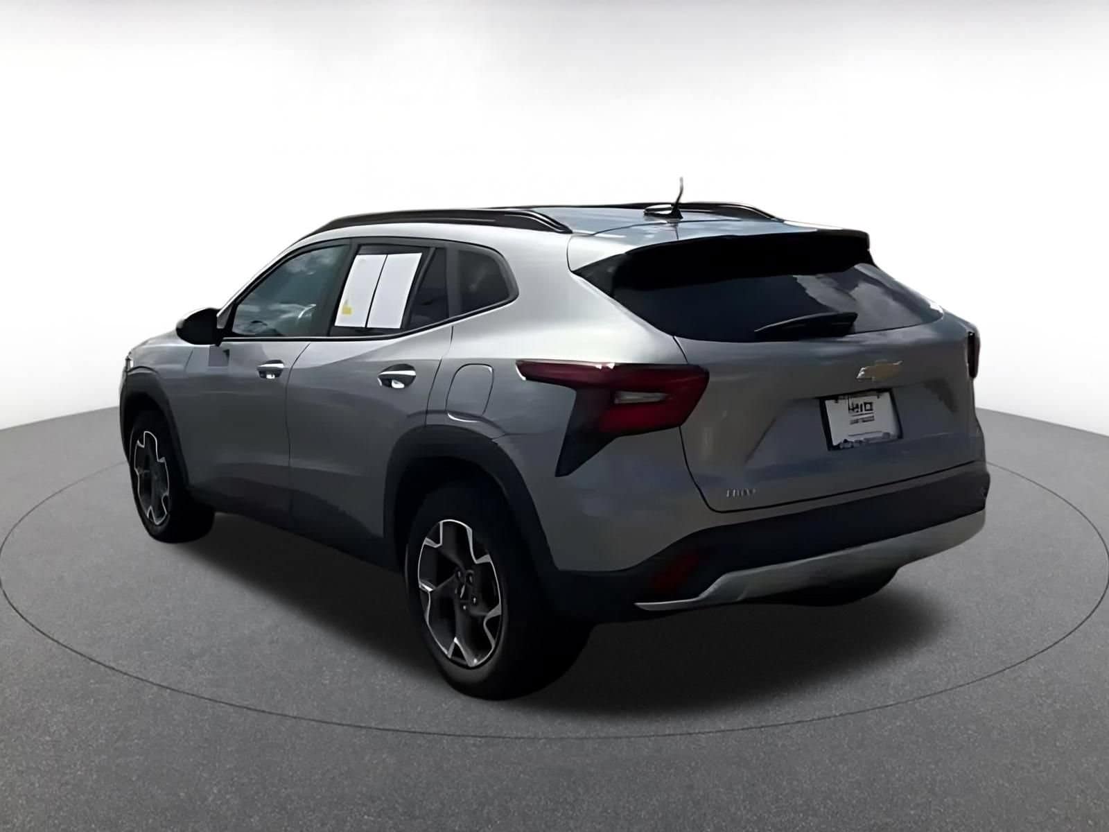 Thumbnail: 2025 Chevrolet Trax - 10