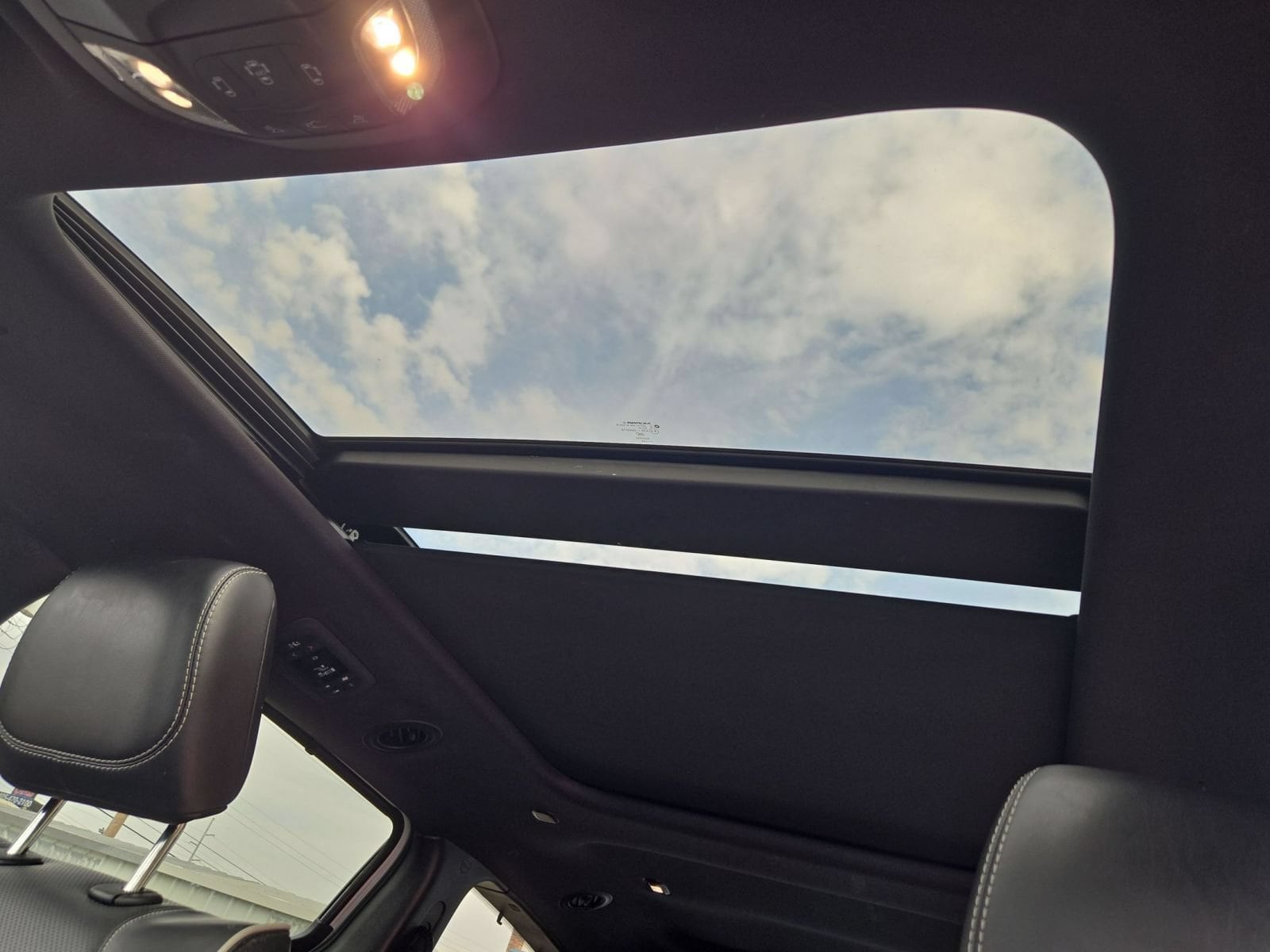 Thumbnail: 2025 Chrysler Pacifica - 19