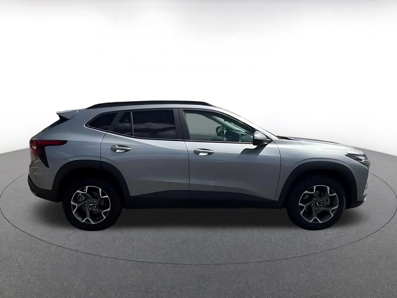 Thumbnail: 2025 Chevrolet Trax - 15