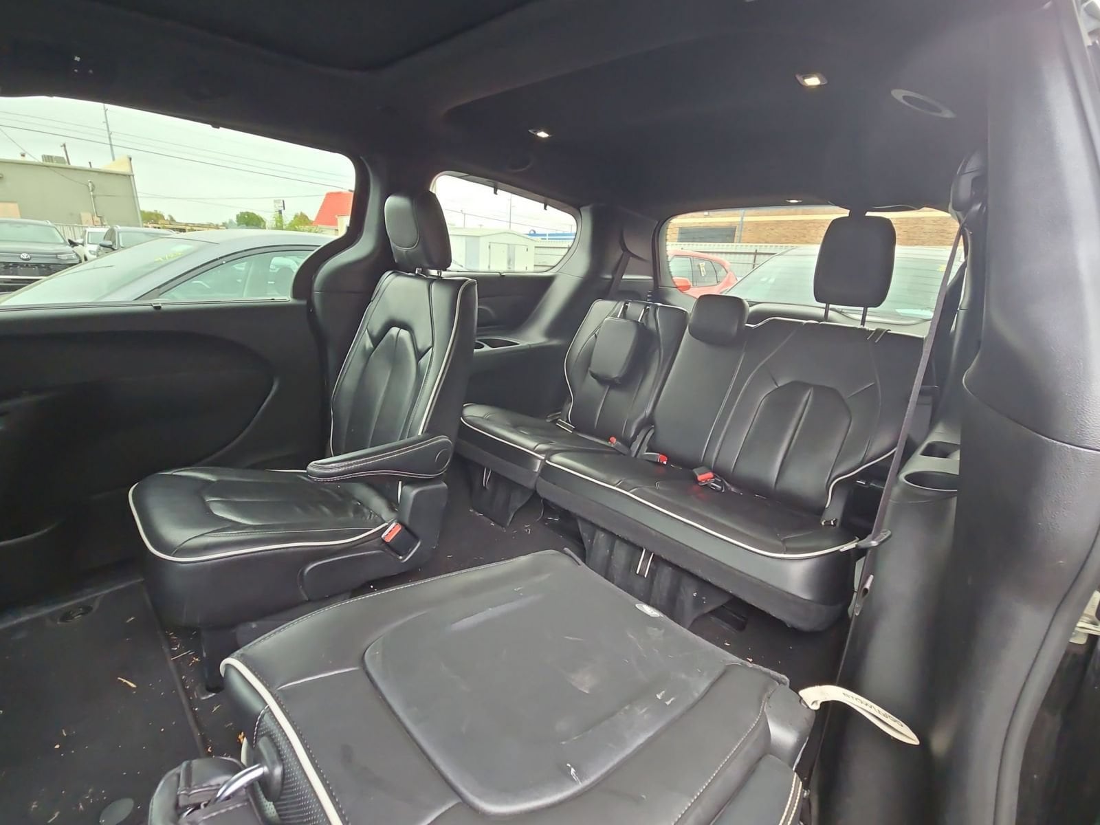 Thumbnail: 2025 Chrysler Pacifica - 12