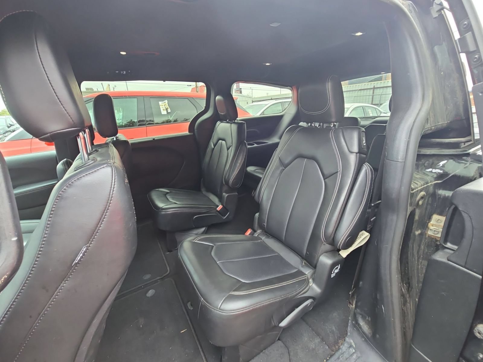 Thumbnail: 2025 Chrysler Pacifica - 9