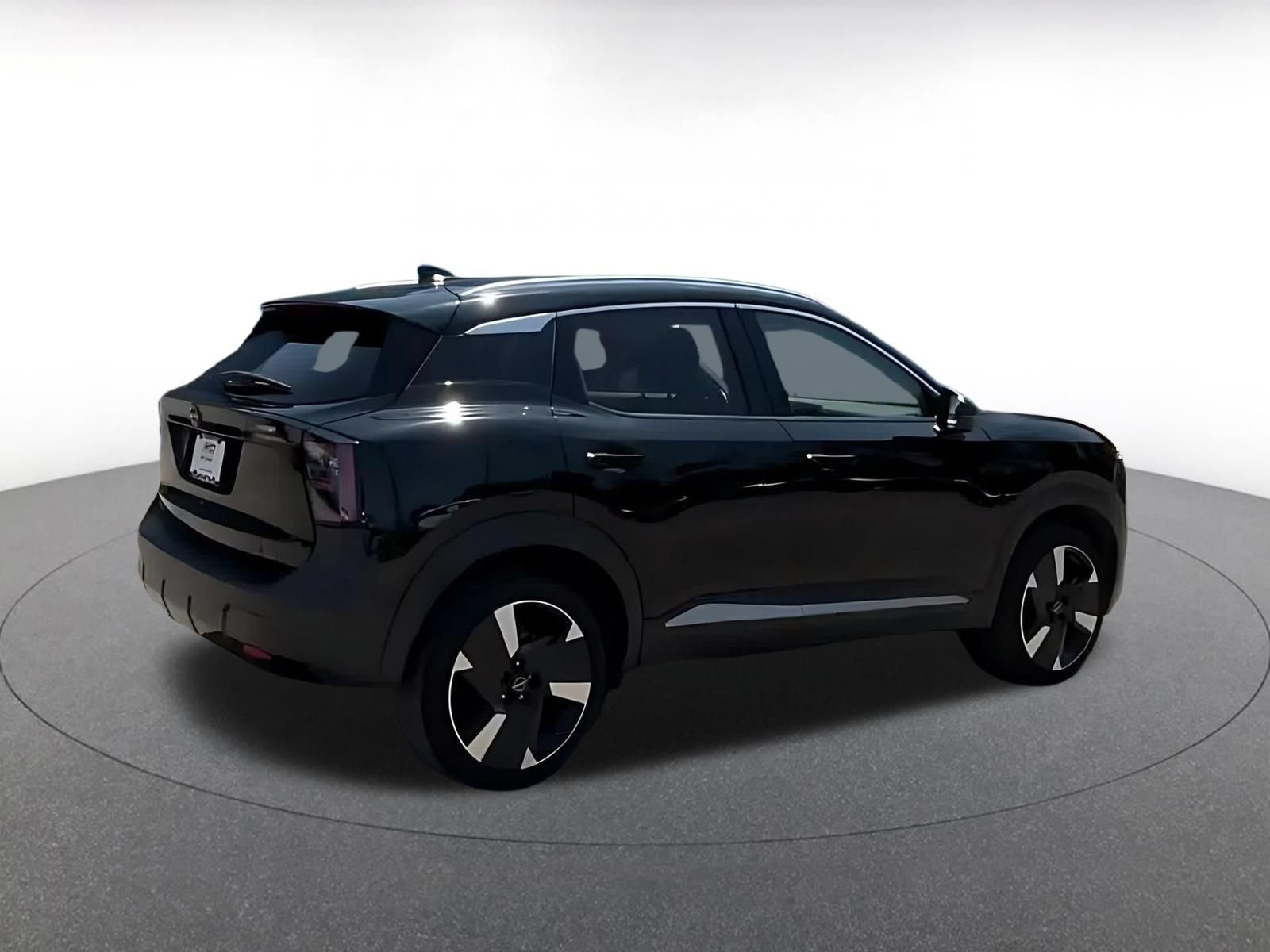 Thumbnail: 2026 Nissan Kicks - 13