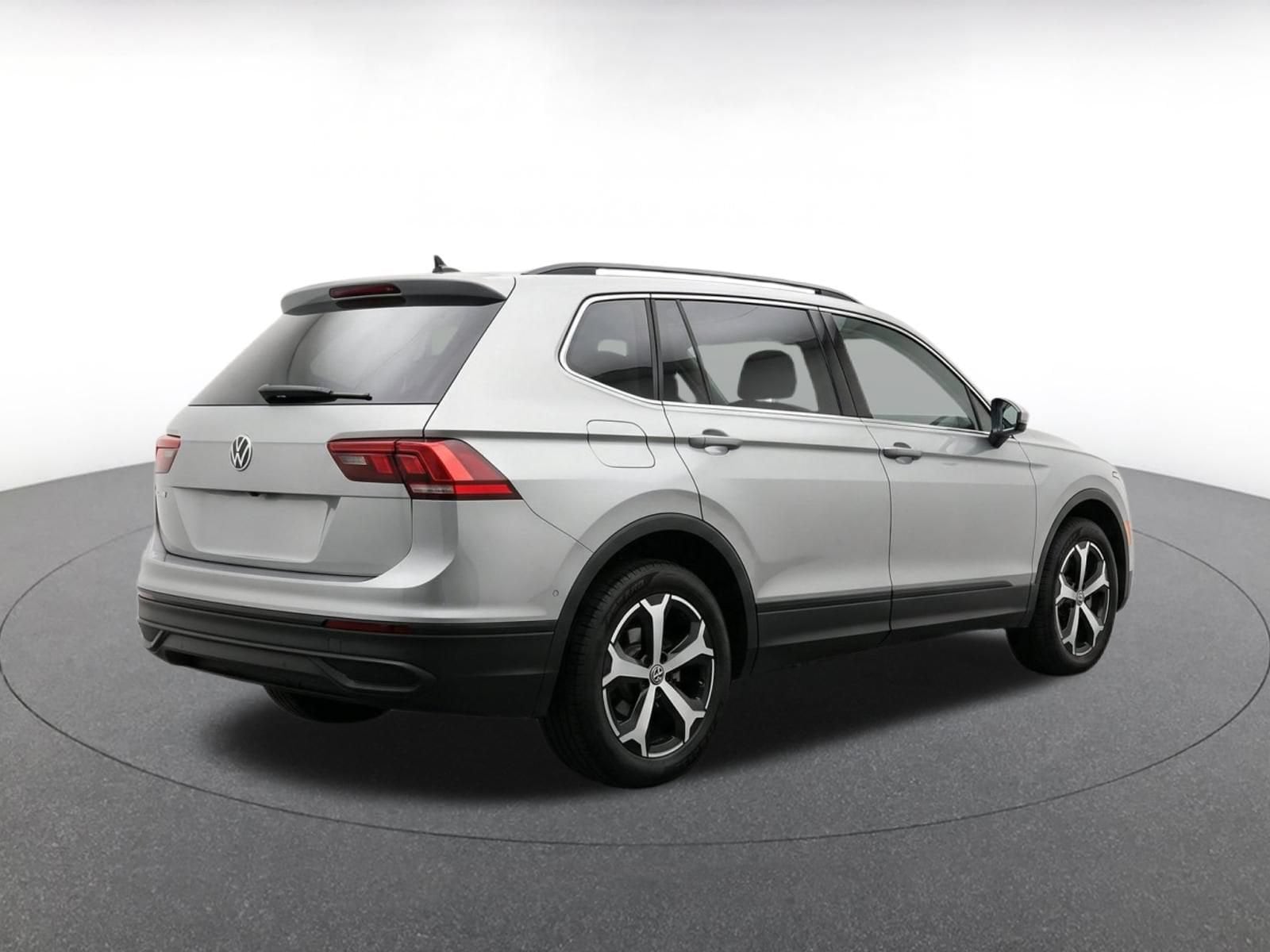 Thumbnail: 2026 Volkswagen Tiguan - 8