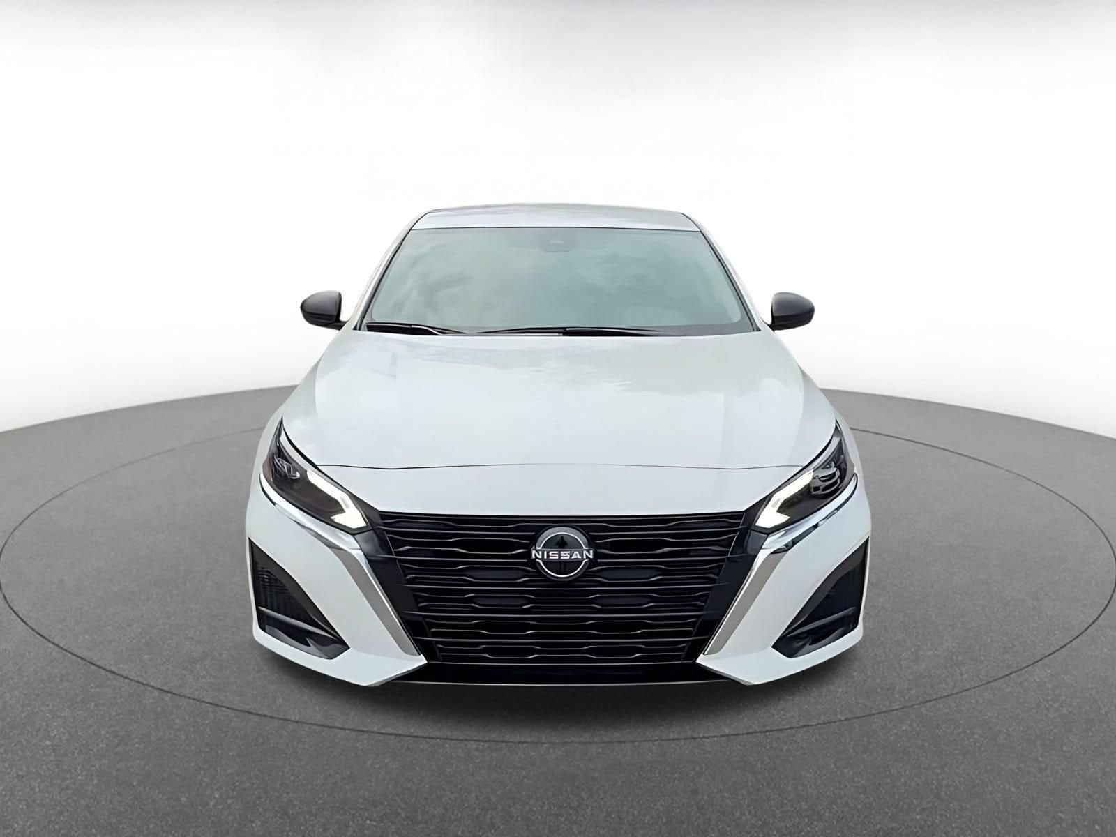 Thumbnail: 2025 Nissan Altima - 4