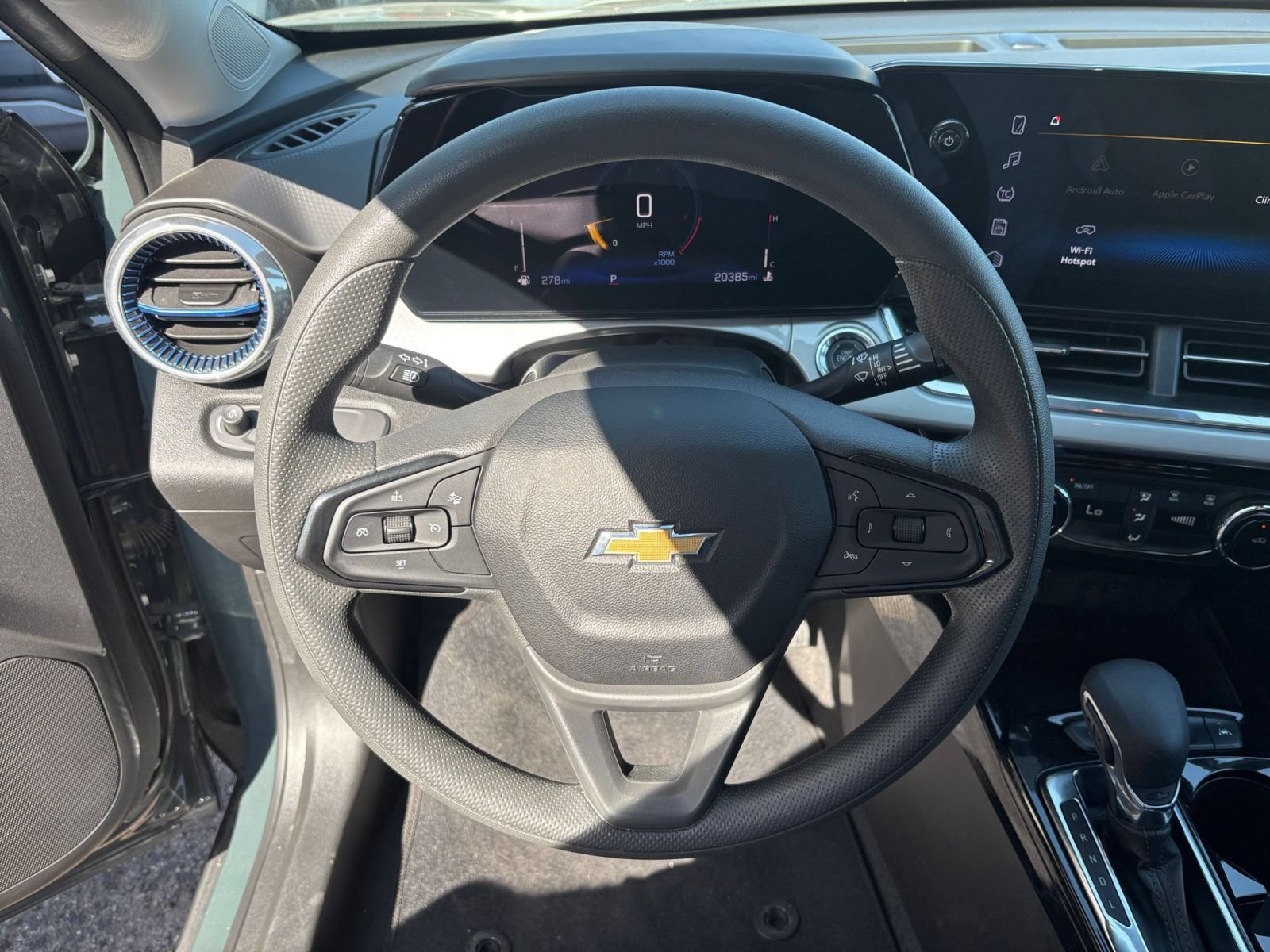 Thumbnail: 2025 Chevrolet Trax - 27
