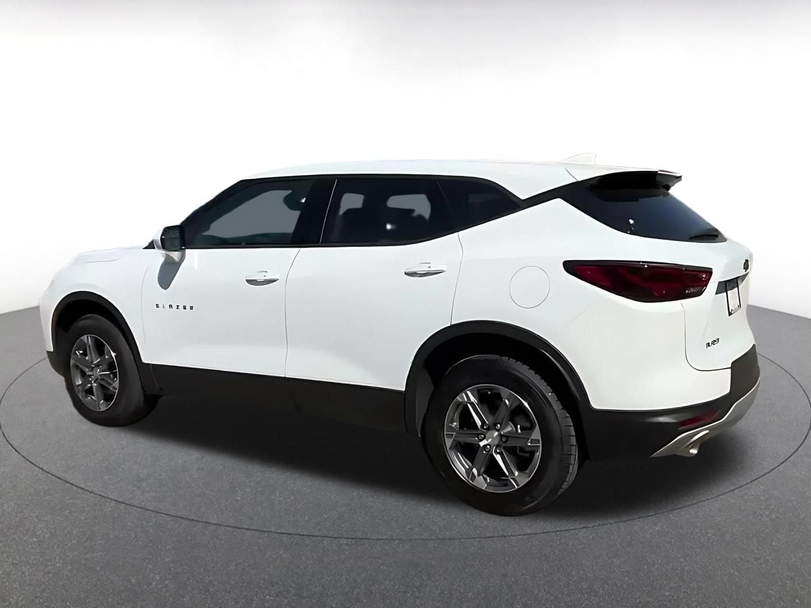 Thumbnail: 2026 Chevrolet Blazer - 10
