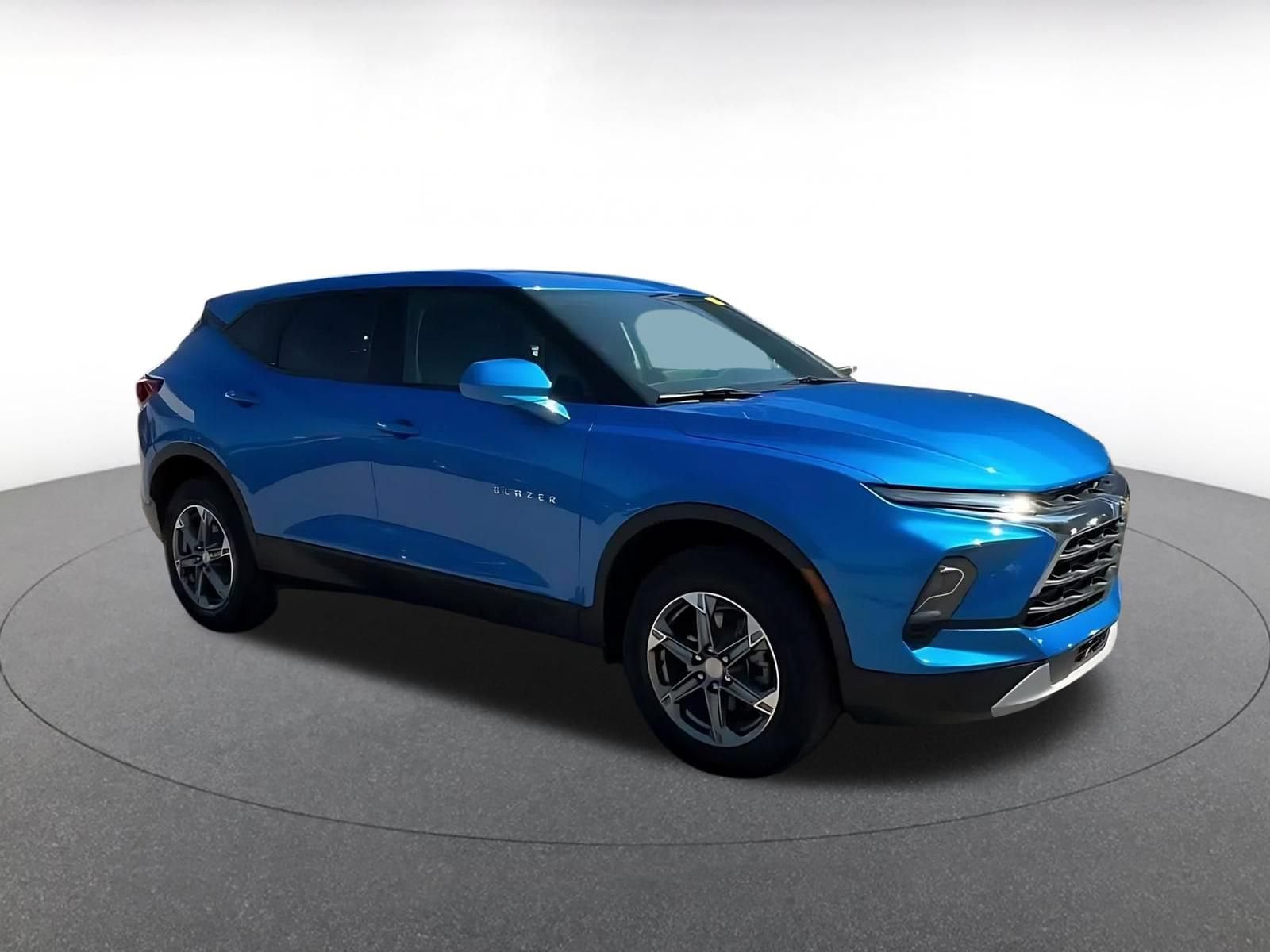Thumbnail: 2026 Chevrolet Blazer - 2