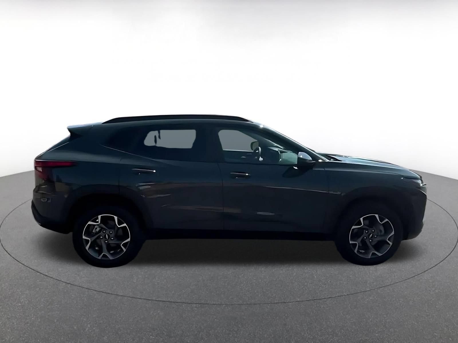 Thumbnail: 2025 Chevrolet Trax - 14