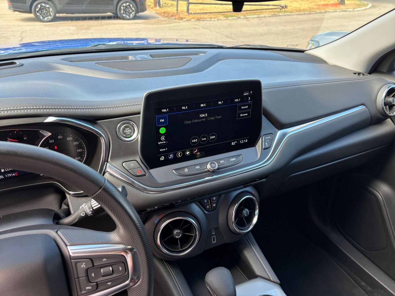 Thumbnail: 2026 Chevrolet Blazer - 16