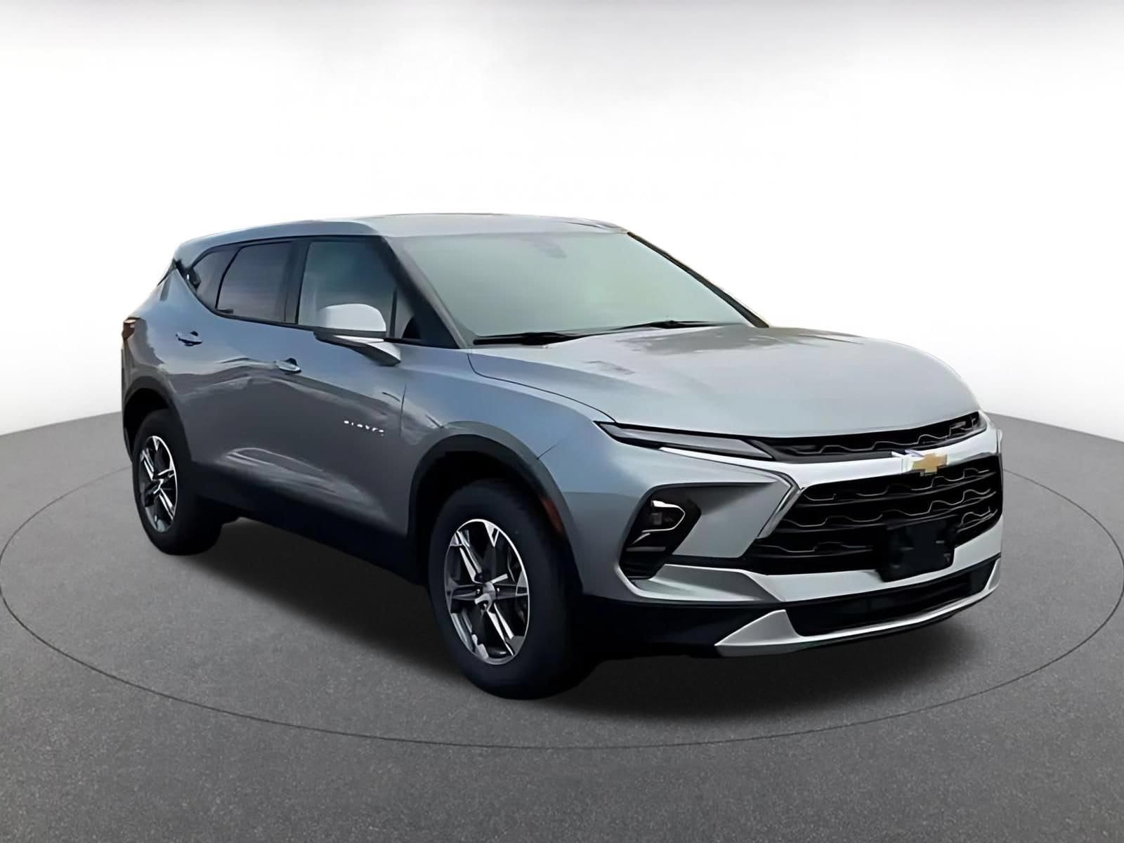 Thumbnail: 2026 Chevrolet Blazer - 3