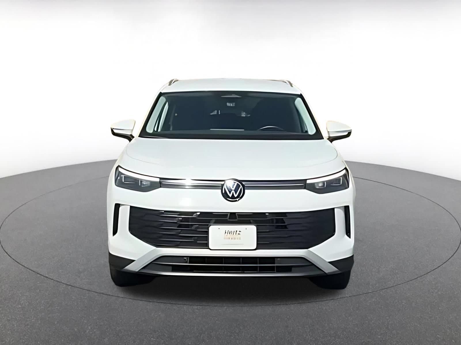 Thumbnail: 2026 Volkswagen Tiguan - 4