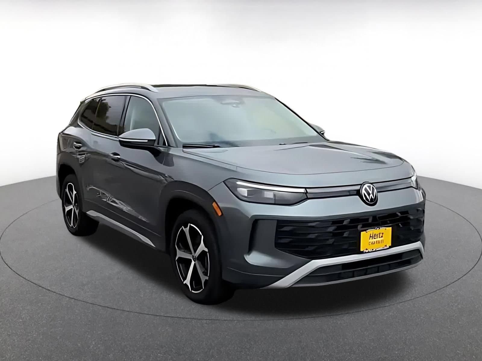 Thumbnail: 2026 Volkswagen Tiguan - 3