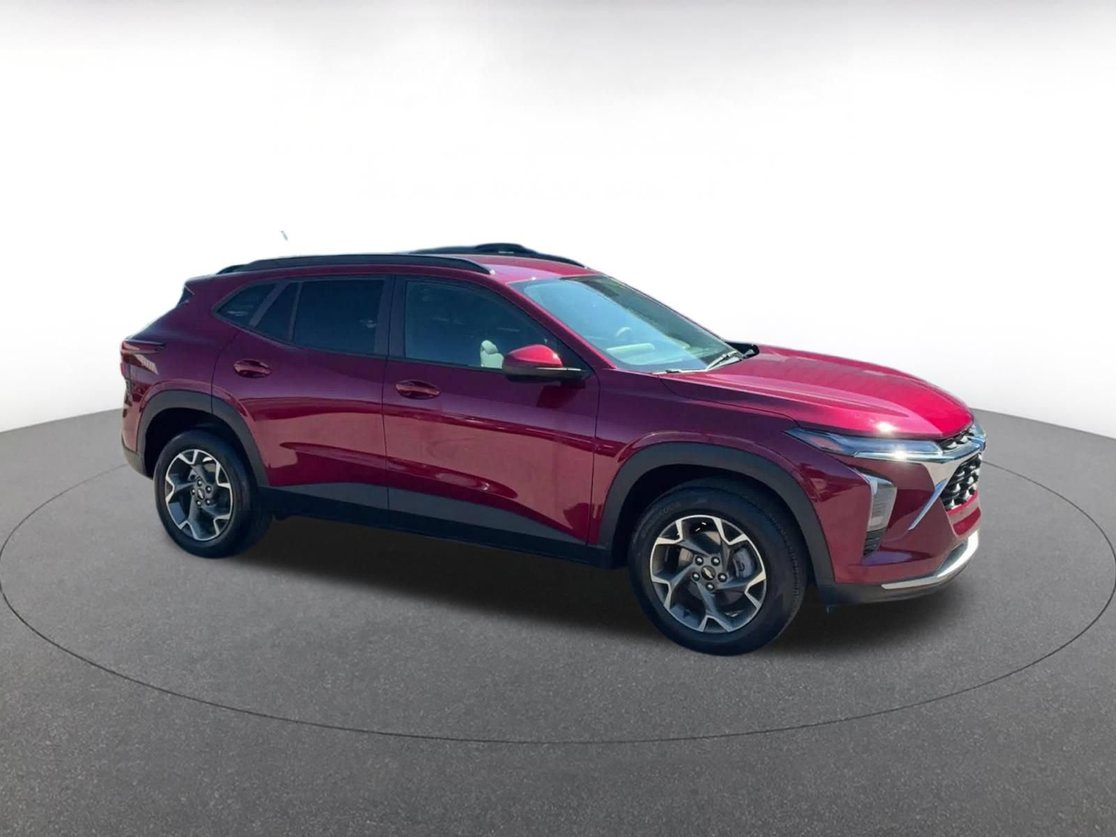 Thumbnail: 2025 Chevrolet Trax - 2