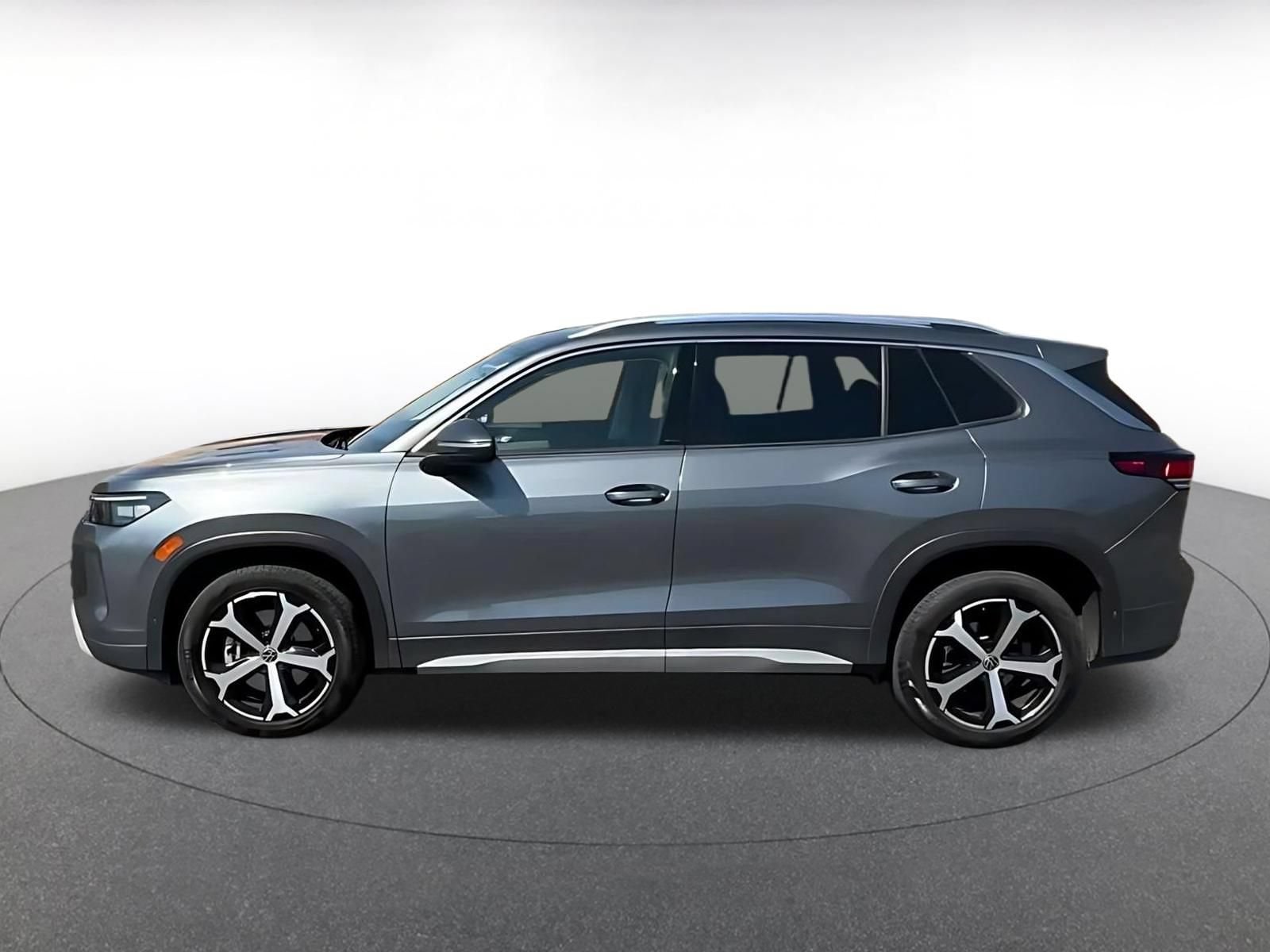 Thumbnail: 2026 Volkswagen Tiguan - 9