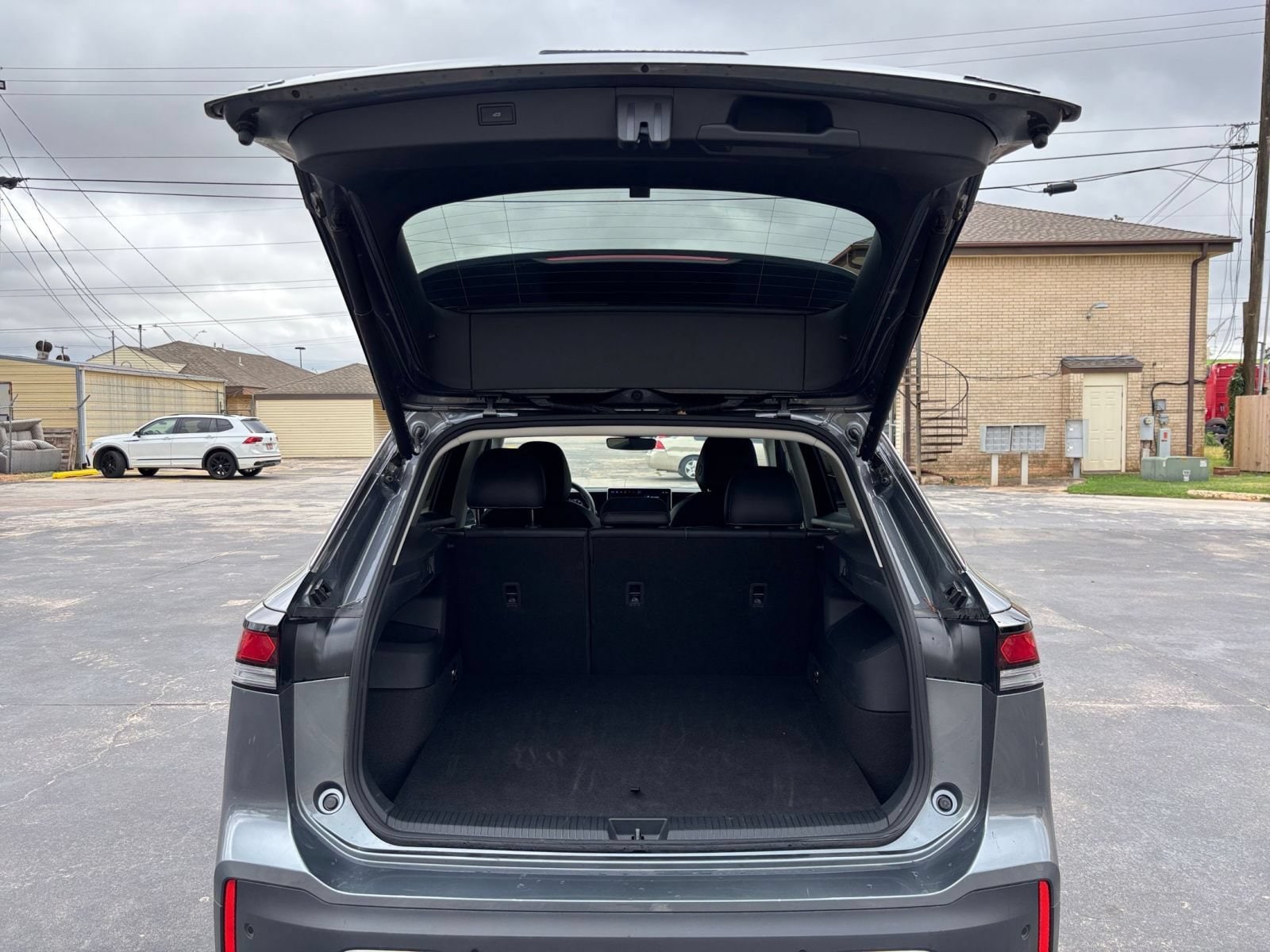 Thumbnail: 2026 Volkswagen Tiguan - 32