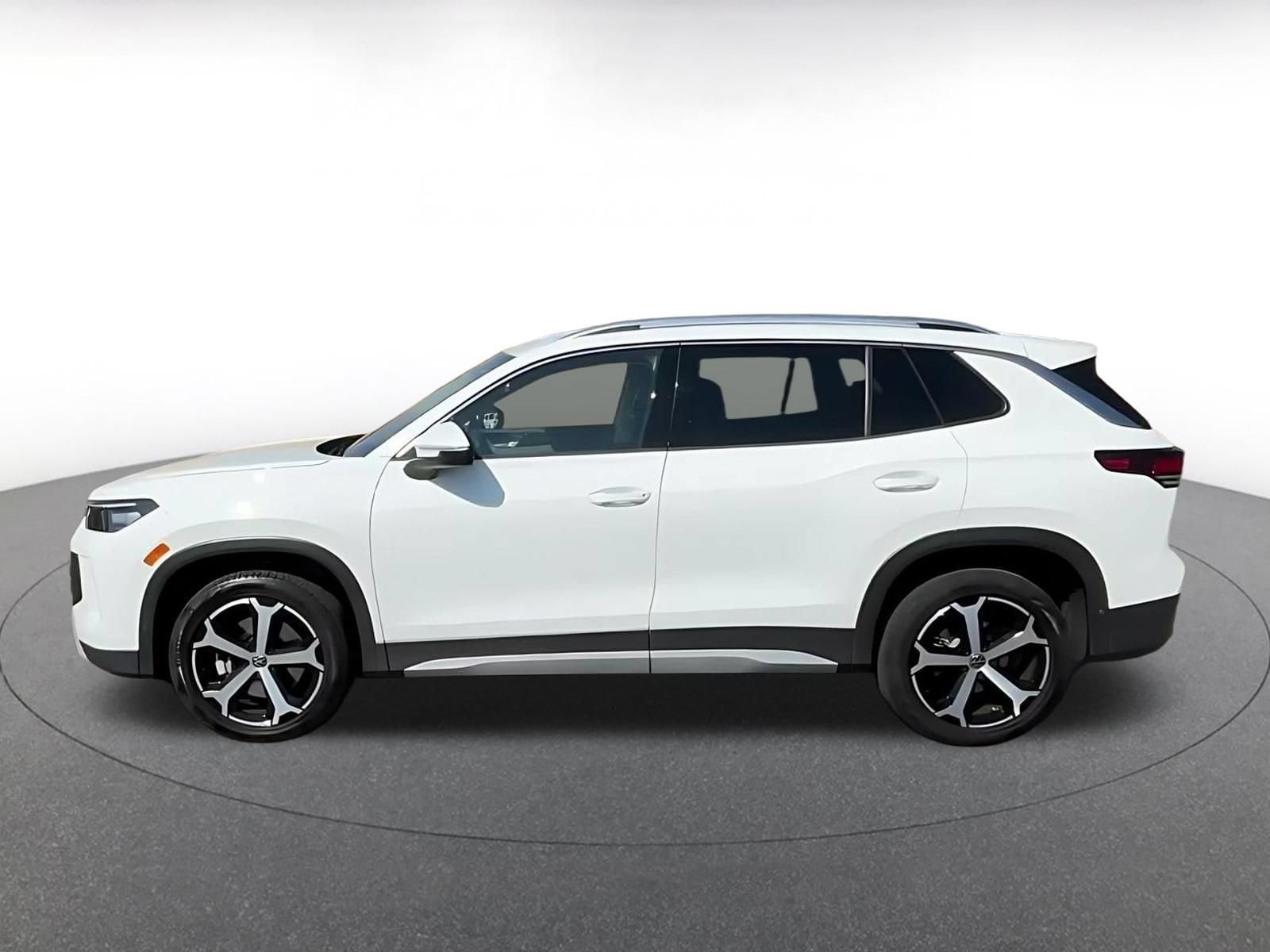 Thumbnail: 2026 Volkswagen Tiguan - 8