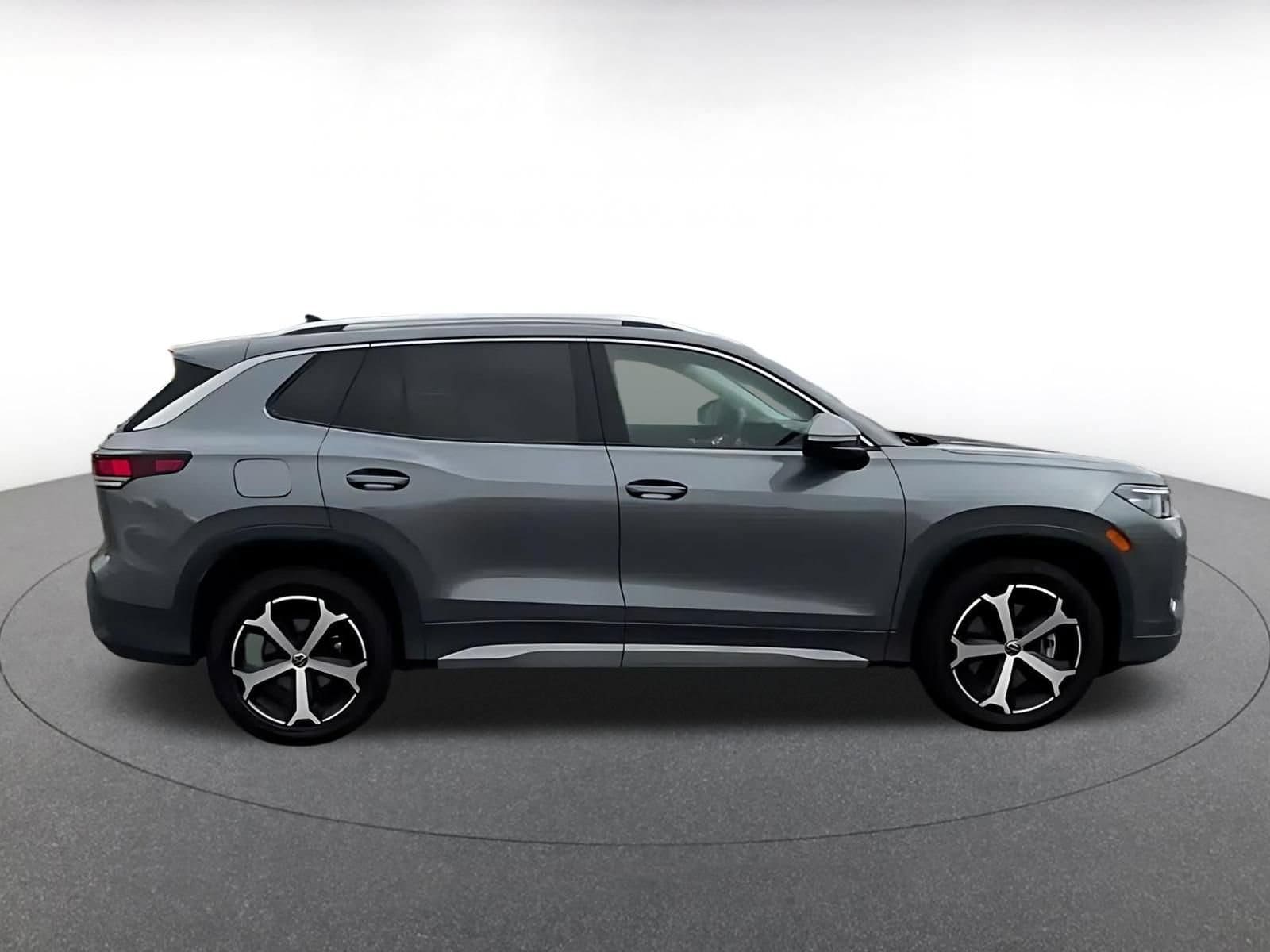 Thumbnail: 2026 Volkswagen Tiguan - 15